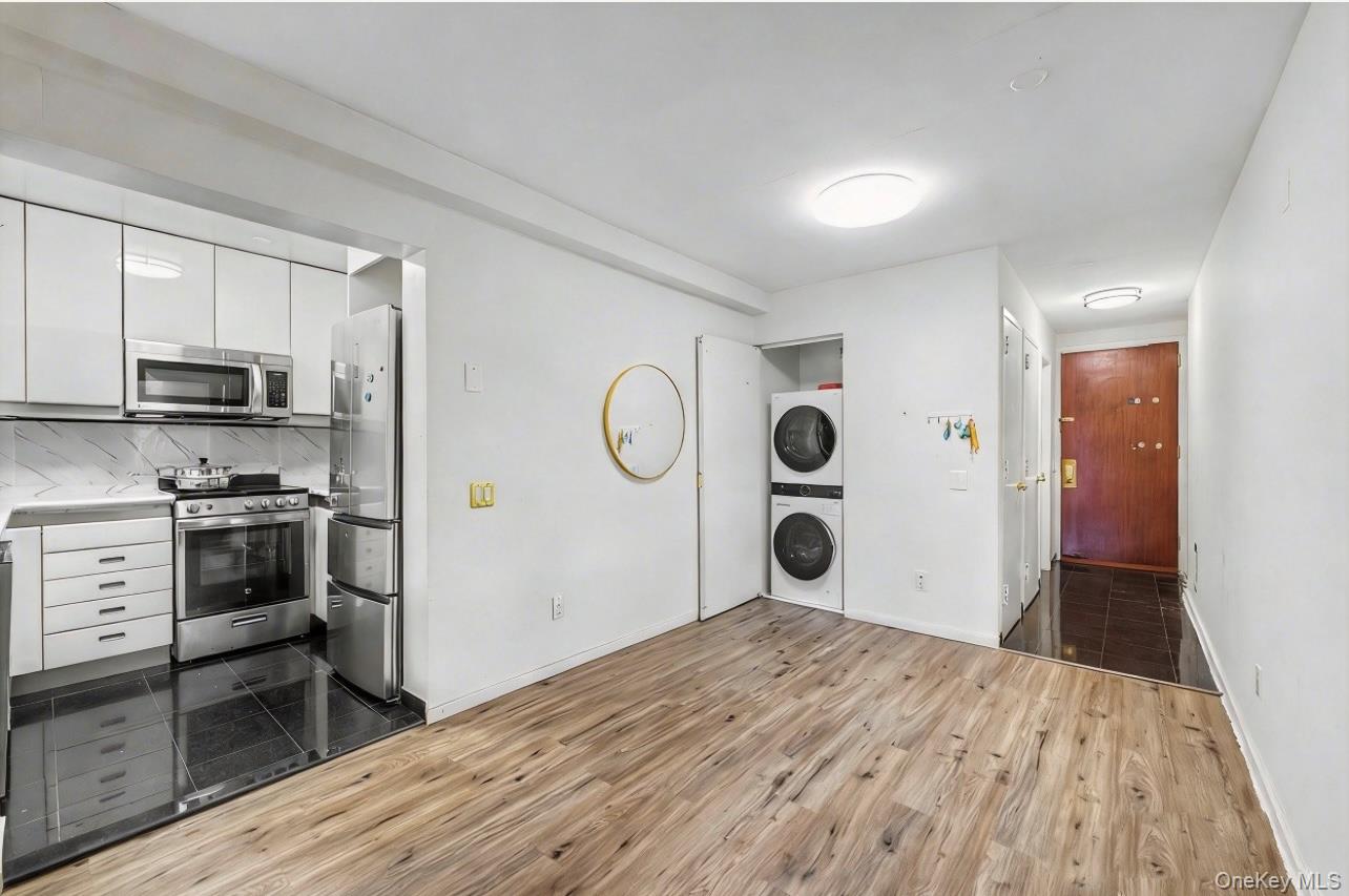 100 Great Neck Road, Unit 4D Great Neck, NY 11021 - Photo 21 of 32