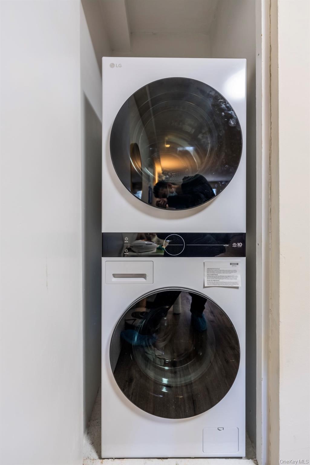 100 Great Neck Road, Unit 4D Great Neck, NY 11021 - Photo 24 of 32