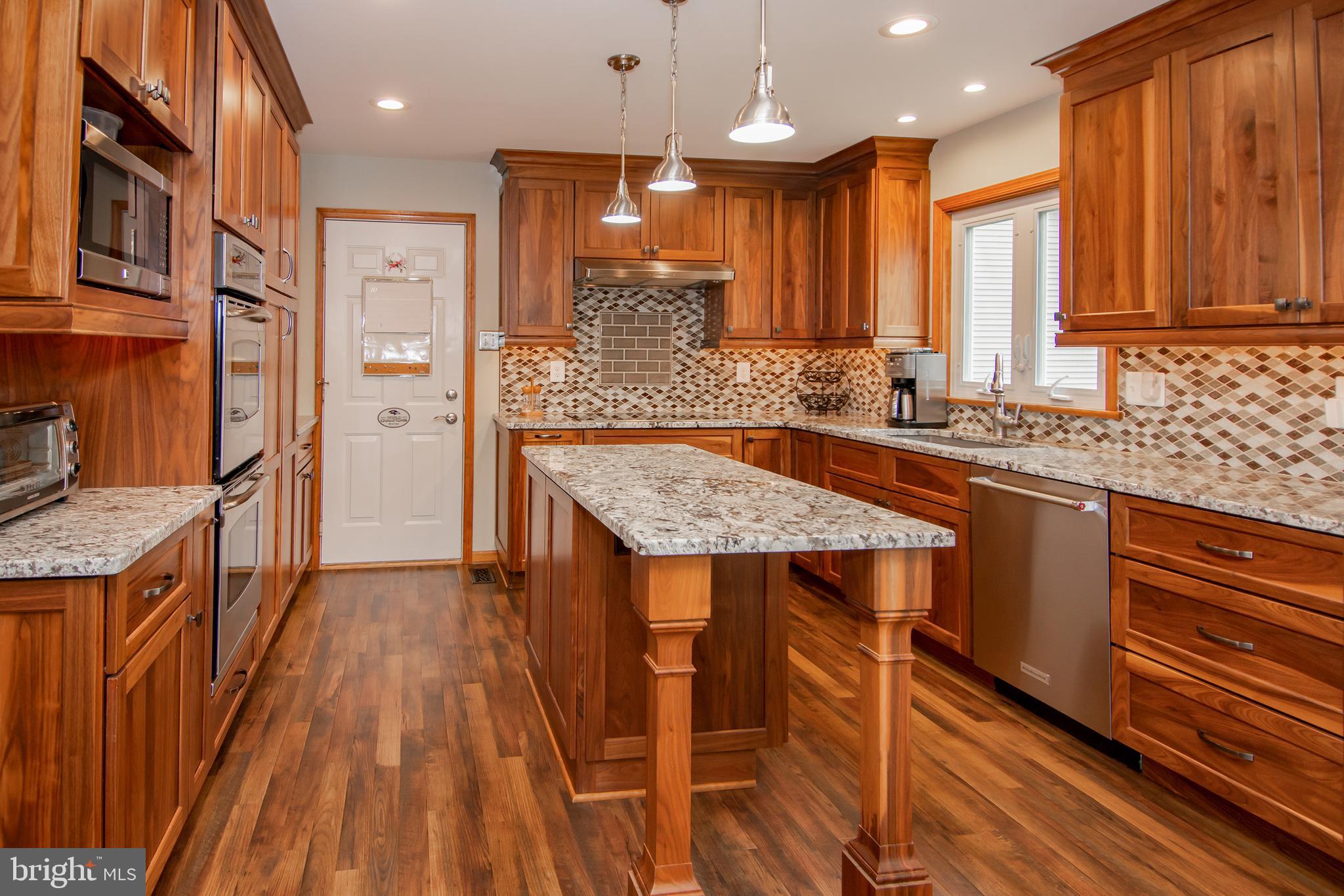 3121 Coon Club Road Hampstead, MD 21074 - Photo 9 of 42 Beautifully renovated kitchen!