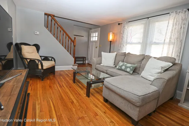 $3,400 | 208 Lucas Avenue, Kingston, NY 12401