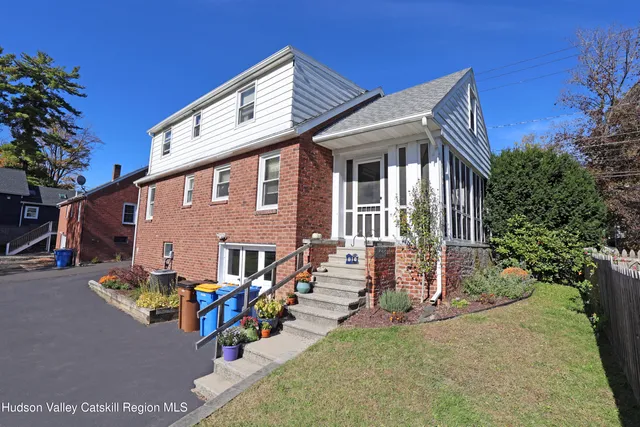 $3,400 | 208 Lucas Avenue, Kingston, NY 12401