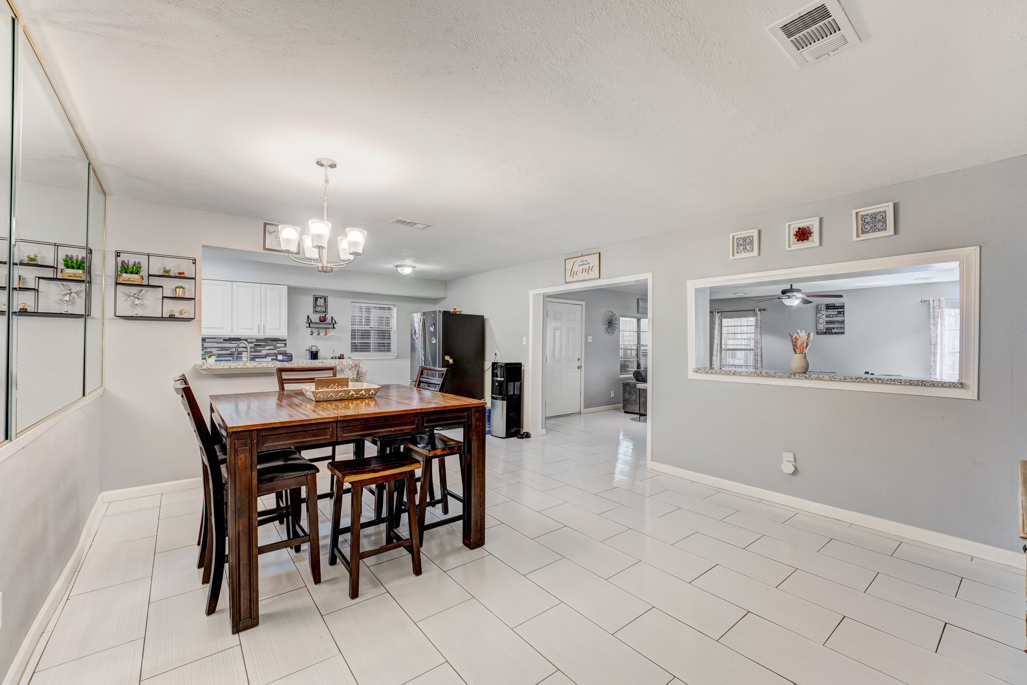 11819 South Nottingham Circle Houston, TX 77071 - Photo 12 of 43