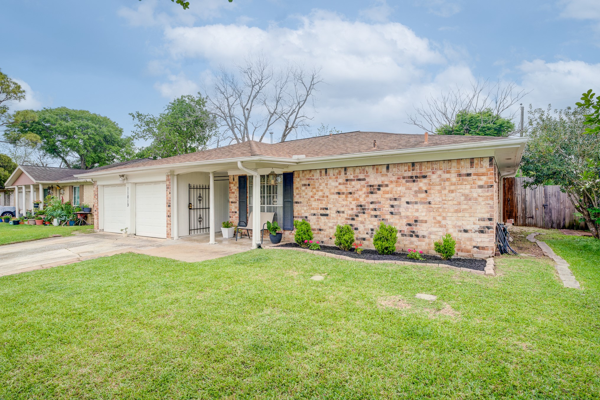 11819 South Nottingham Circle Houston, TX 77071 - Photo 2 of 43