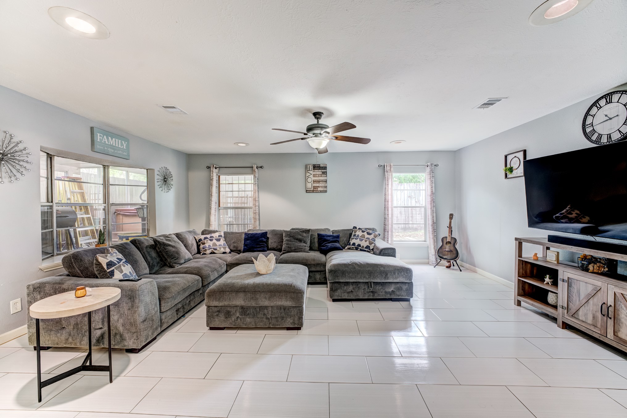 11819 South Nottingham Circle Houston, TX 77071 - Photo 22 of 43
