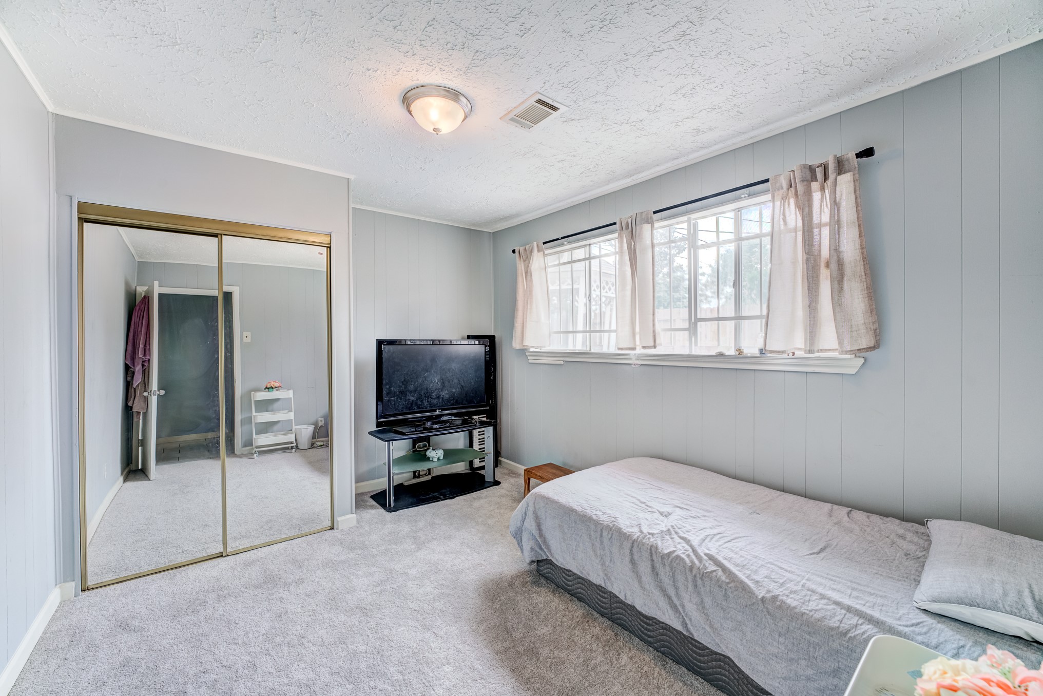 11819 South Nottingham Circle Houston, TX 77071 - Photo 23 of 43