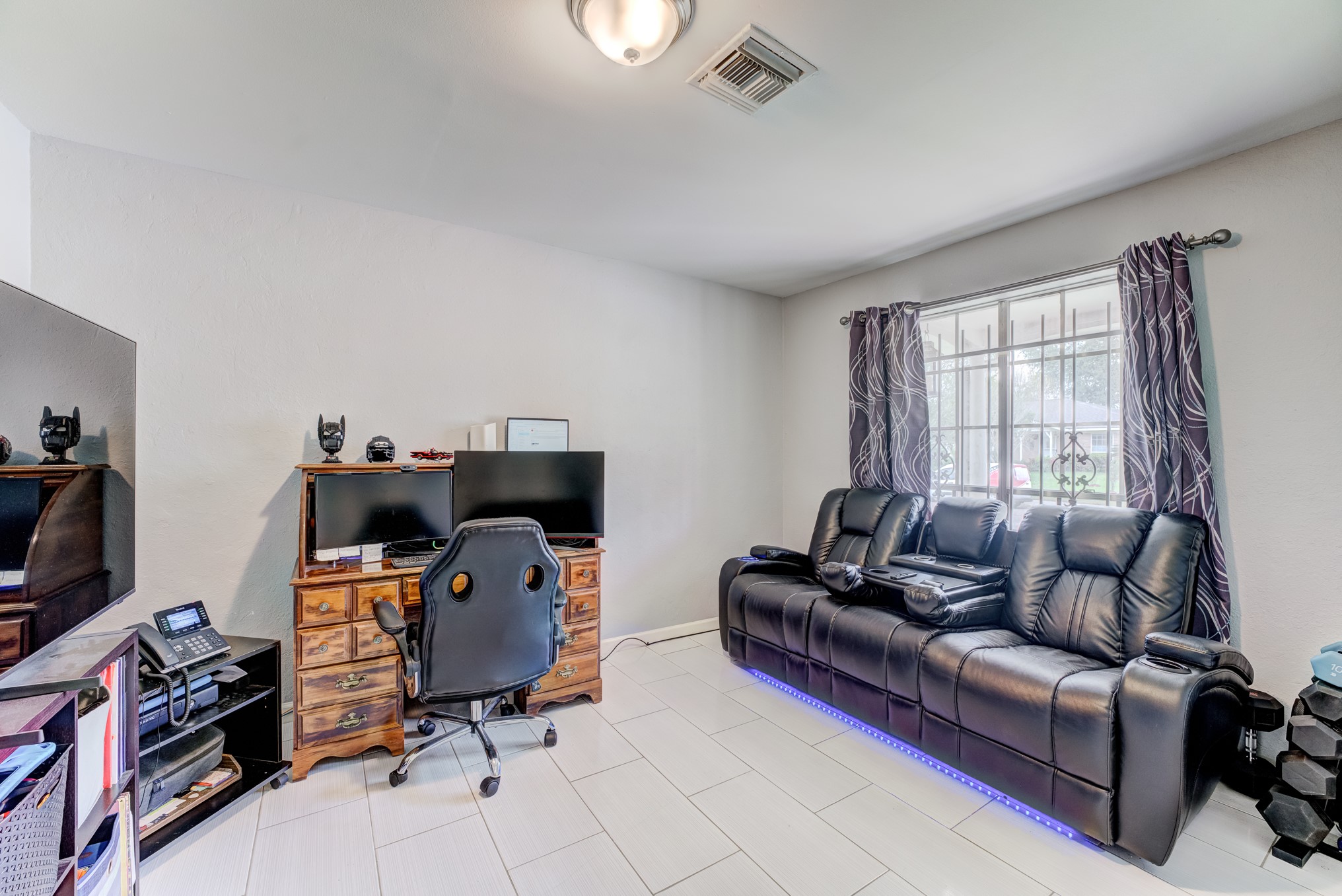 11819 South Nottingham Circle Houston, TX 77071 - Photo 8 of 43