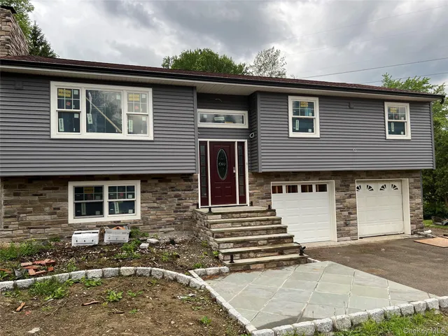 $4,500 | 4 Glen Court, Poughkeepsie, NY 12603