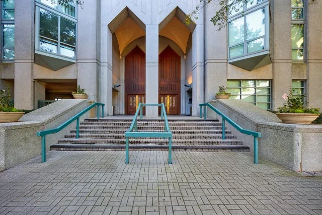 $239,750 | 2870 Pharr Ct S Northwest, Unit 2602, Atlanta, GA 30305