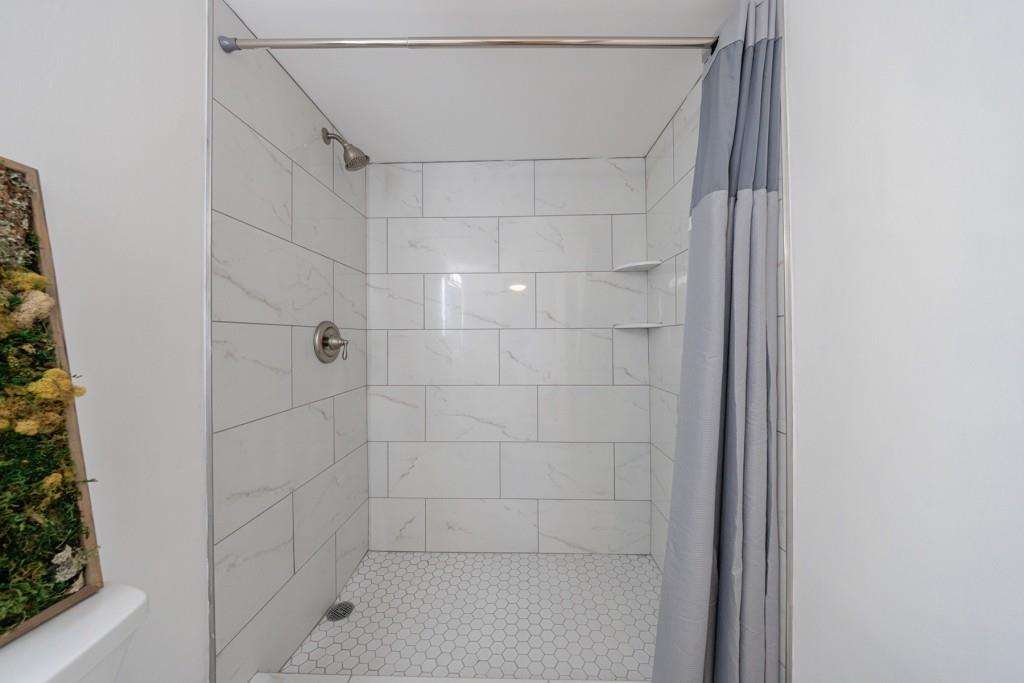 2870 Pharr Ct S Northwest, Unit 2602 Atlanta, GA 30305 - Photo 23 of 53