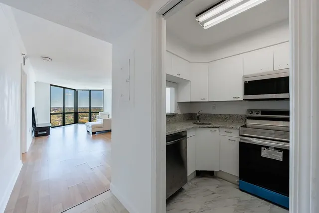 $239,750 | 2870 Pharr Ct S Northwest, Unit 2602, Atlanta, GA 30305