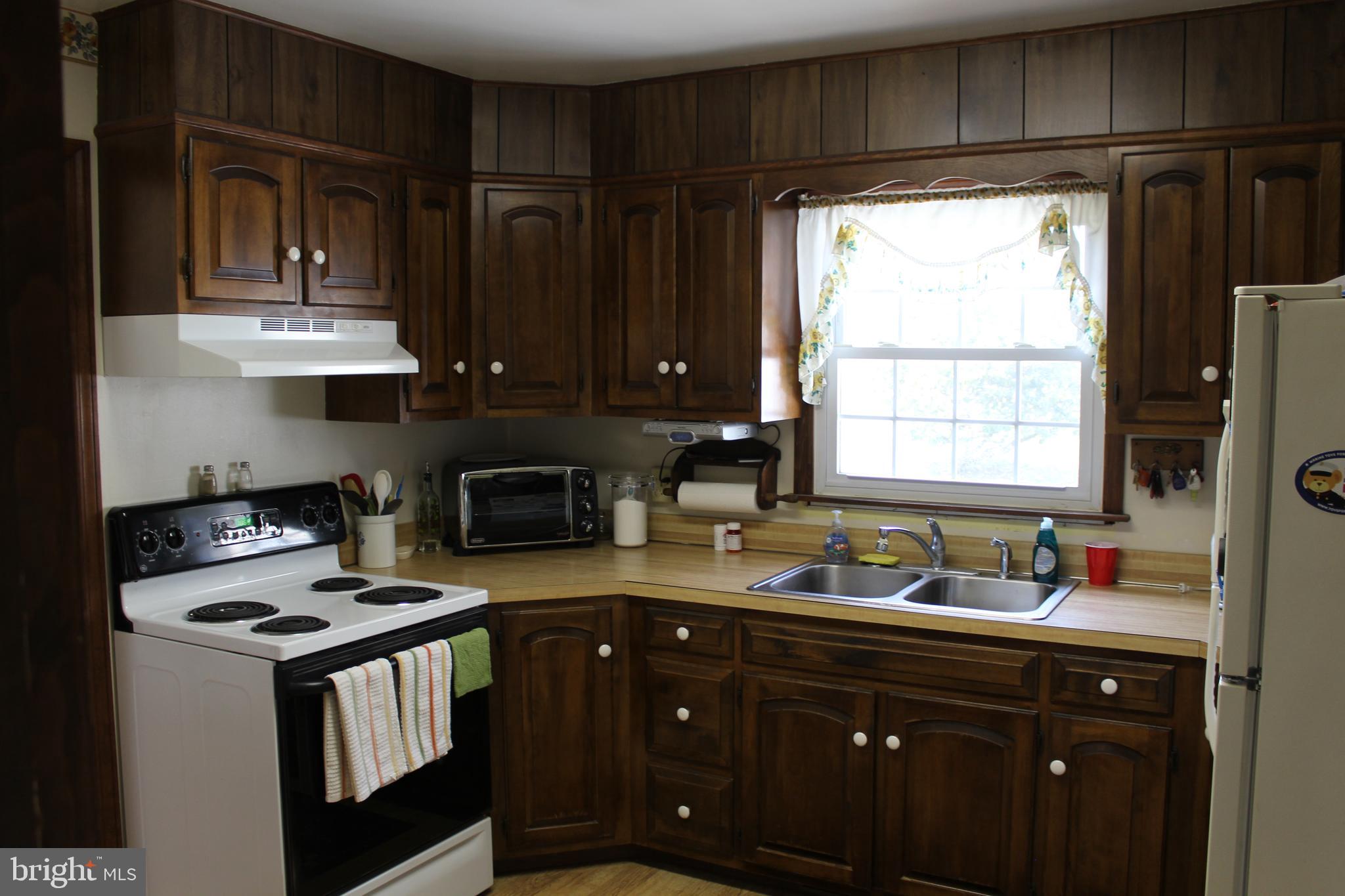 2883 Blue Ball Road Elkton, MD 21921 - Photo 16 of 24 to kitchen