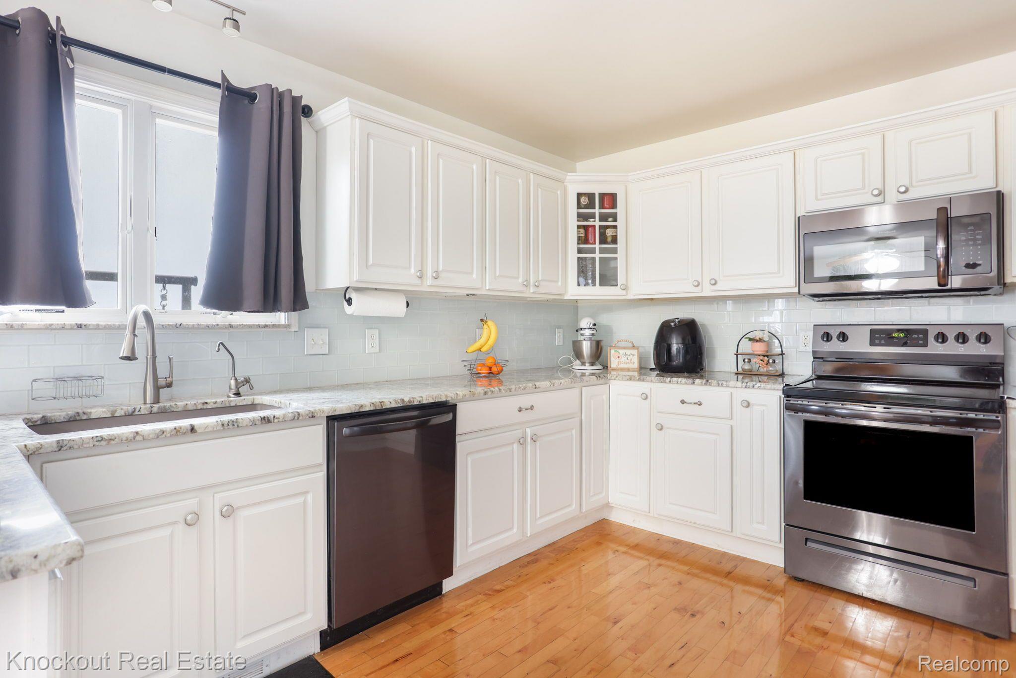 4025 South Irish Road Davison, MI 48423 - Photo 18 of 70 Gallery Image 18