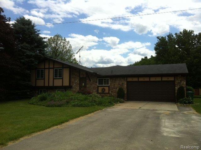 3419 Bowen Road Howell, MI 48855 - Photo 1 of 1 front exterior.JPG