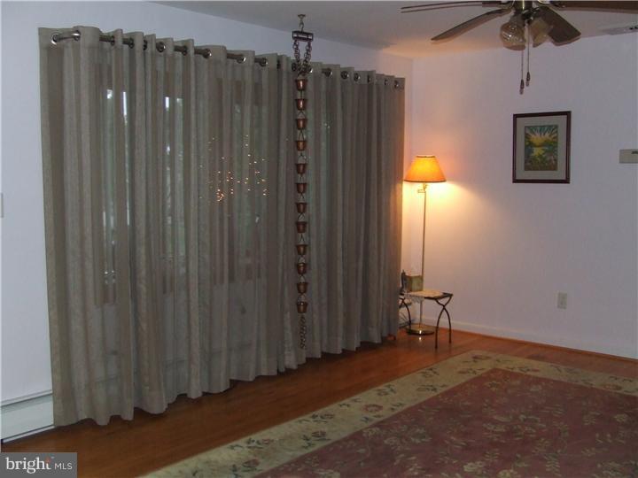 886 State Road West Grove, PA 19390 - Photo 10 of 23 Living Room
