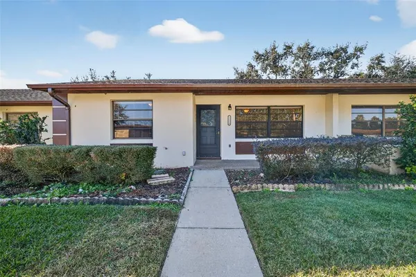 $185,000 | 12520 Orangewood Court, Tavares, FL 32778