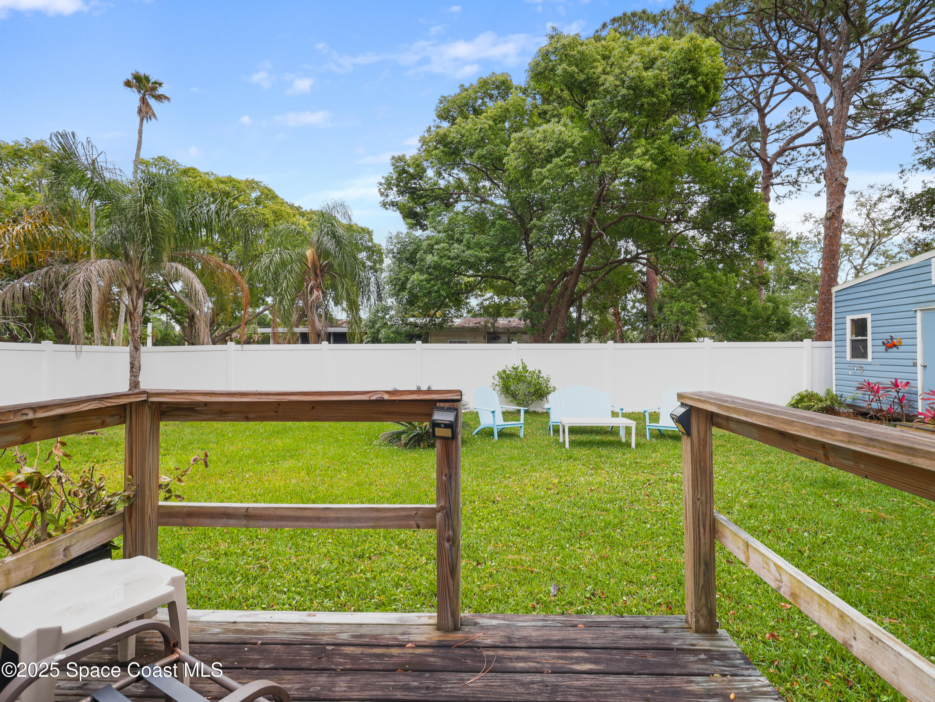 585 Canaveral Groves Boulevard Cocoa, FL 32926 - Photo 32 of 49 a view of a back yard