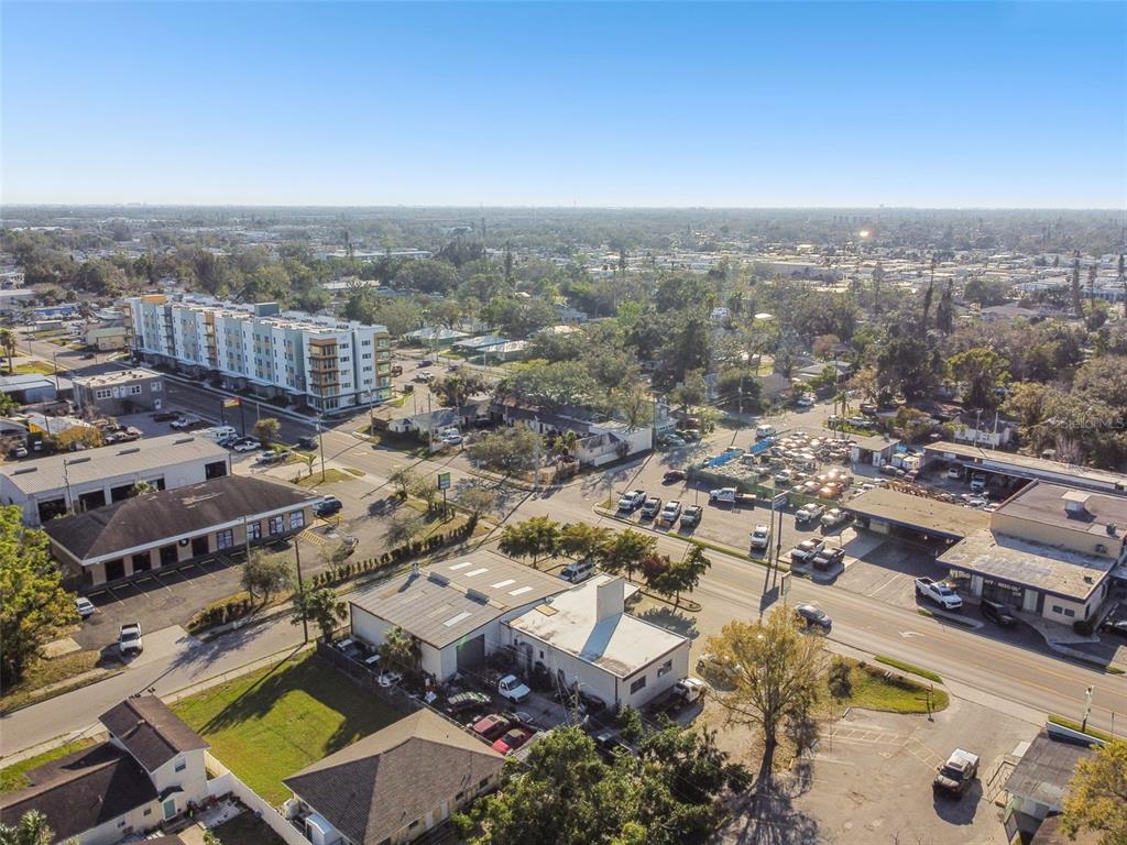 2011 9th Street West Bradenton, FL 34205 - Photo 13 of 24 an aerial view of a city