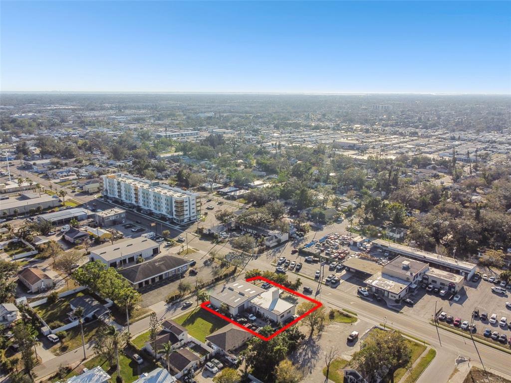 2011 9th Street West Bradenton, FL 34205 - Photo 20 of 24 an aerial view of a city