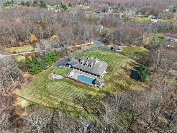 $850,000 | 5 Deer Meadow Drive, Wallkill, NY 12589