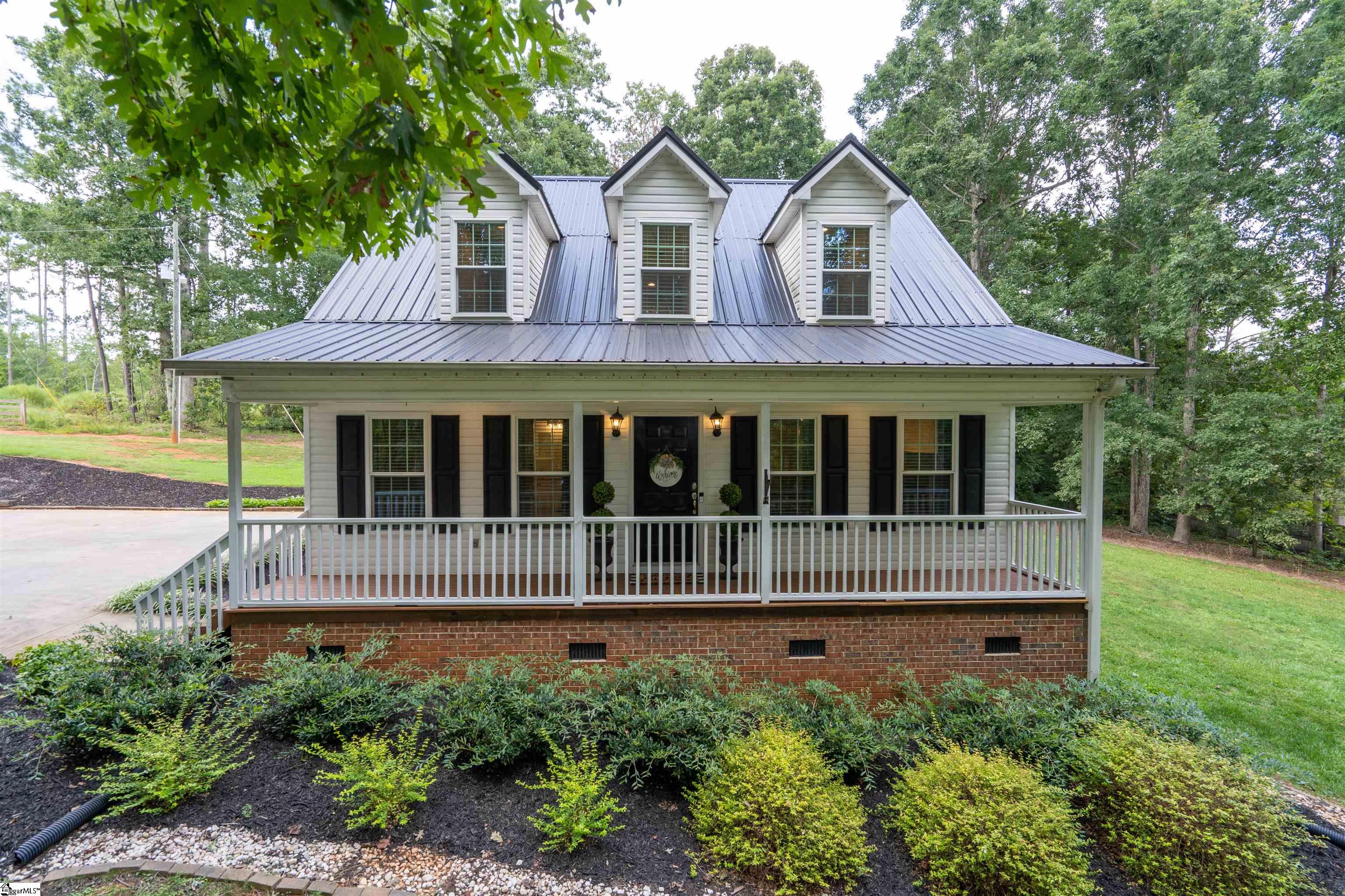203 Rackley Lane Easley, SC 29642 - Photo 4 of 36 Gallery Image 4
