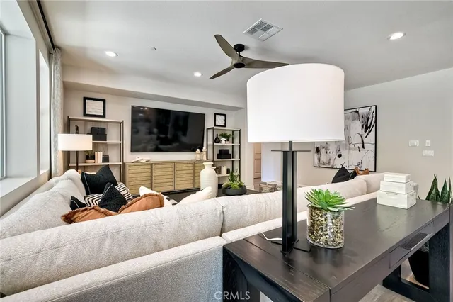 $1,499,990 | 3042 Mesa Glen, Escondido, CA 92026