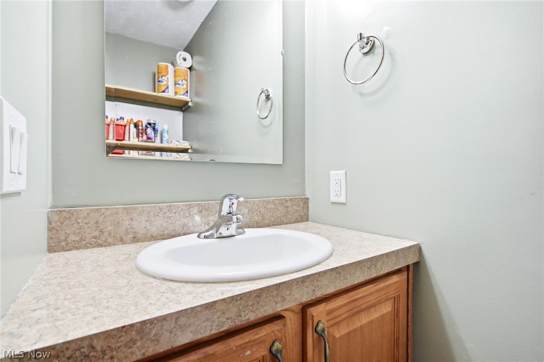 40308 Whitney Road Lagrange, OH 44050 - Photo 17 of 32