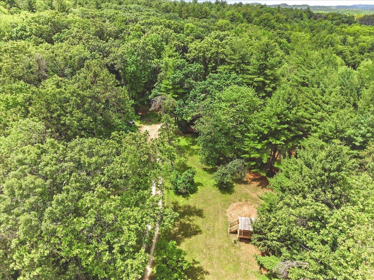 N9261 Perkins Road Farmington, WI 54644 - Photo 5 of 70 04-N9261 Perkins-004