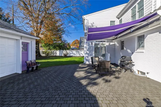 a view of outdoor space yard and patio