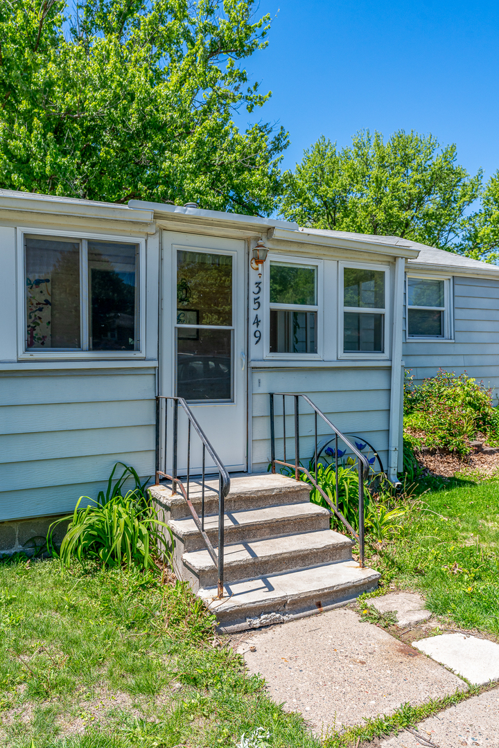 3549 41st Street Moline, IL 61265 - Photo 2 of 16