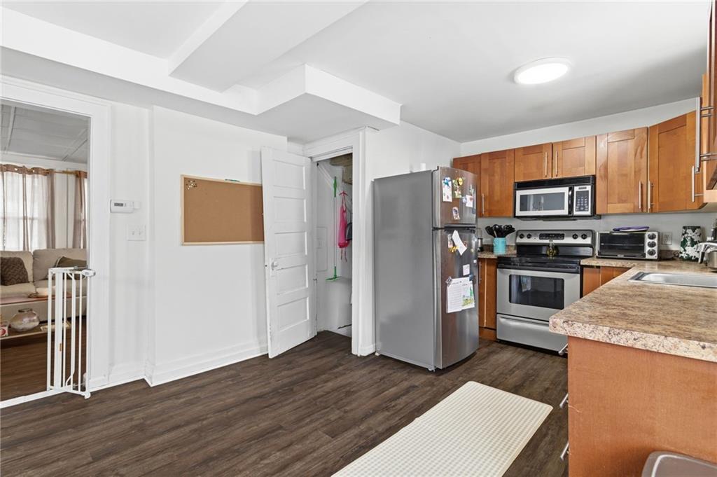 408 Gilmore Avenue Trafford, PA 15085 - Photo 11 of 29