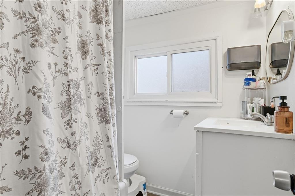 408 Gilmore Avenue Trafford, PA 15085 - Photo 18 of 29