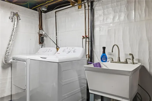 $150,000 | 408 Gilmore Avenue, Trafford, PA 15085