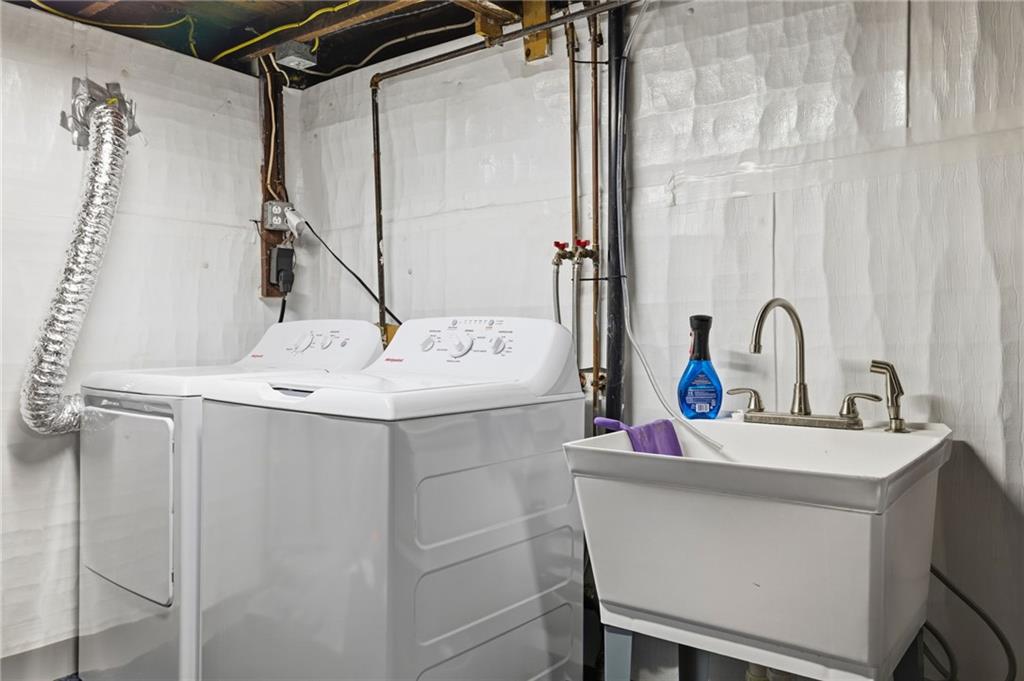 408 Gilmore Avenue Trafford, PA 15085 - Photo 20 of 29