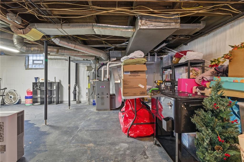 408 Gilmore Avenue Trafford, PA 15085 - Photo 21 of 29