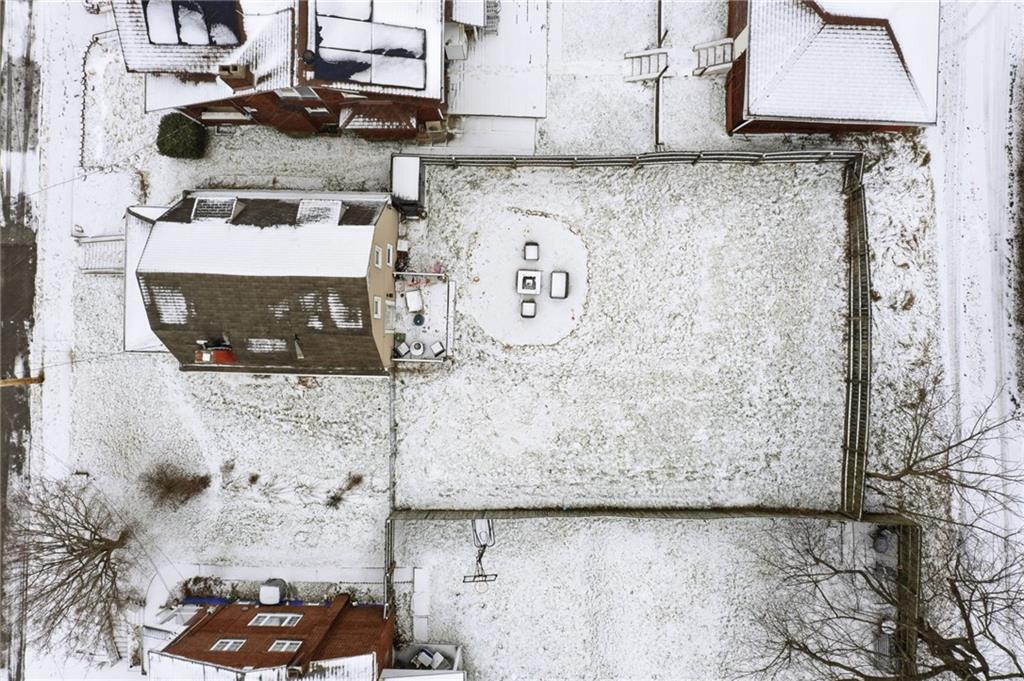 408 Gilmore Avenue Trafford, PA 15085 - Photo 26 of 29