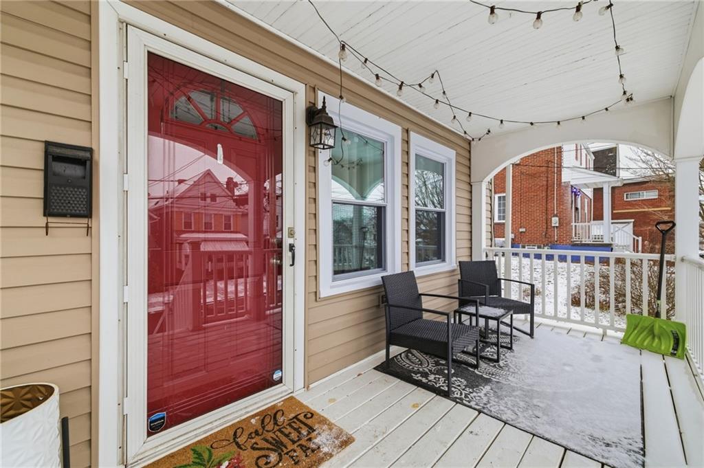 408 Gilmore Avenue Trafford, PA 15085 - Photo 4 of 29