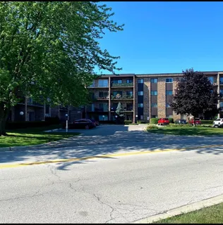 $165,000 | 701 West Huntington Commons Road, Unit 418, Mount Prospect, IL 60056