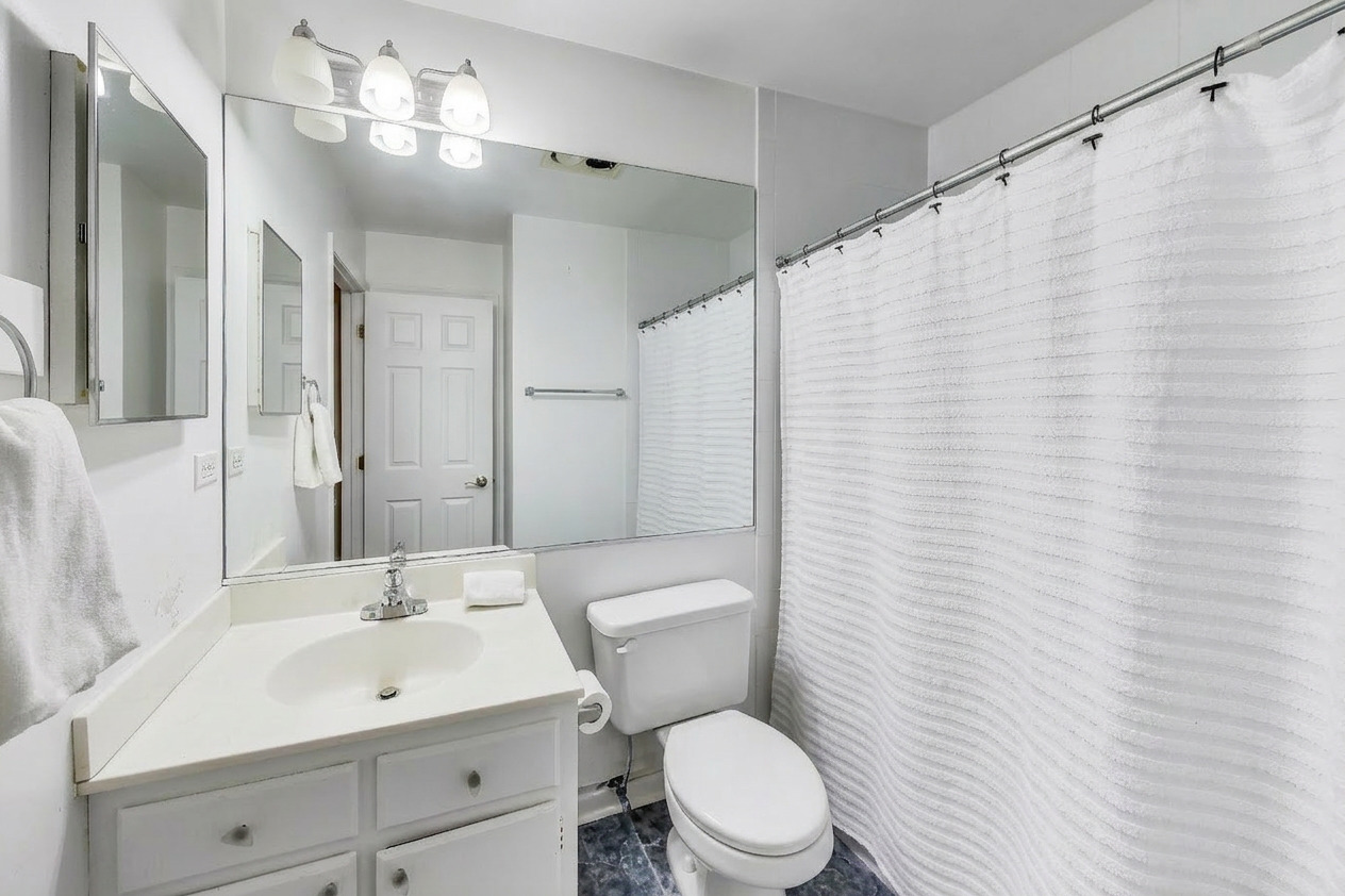 701 West Huntington Commons Road, Unit 418 Mount Prospect, IL 60056 - Photo 12 of 13