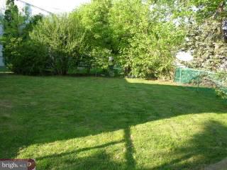 524 Fairhurst Road Fairless Hills, PA 19030 - Photo 6 of 6 Gallery Image 6
