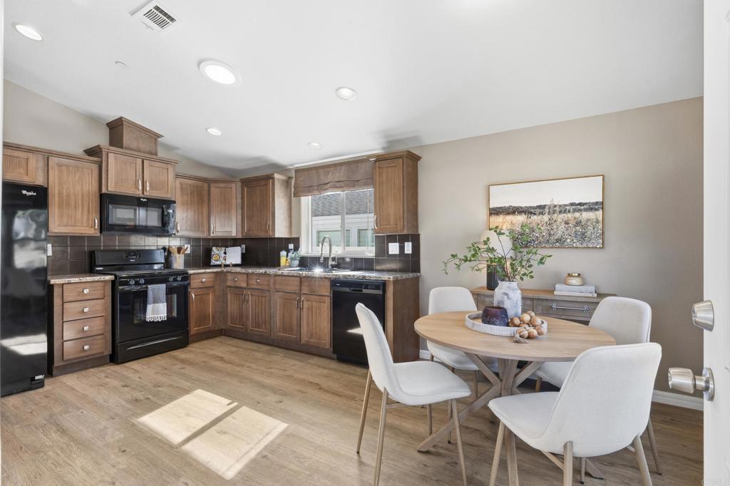 2239 Black Canyon Road, Unit 37 Ramona, CA 92065 - Photo 9 of 29