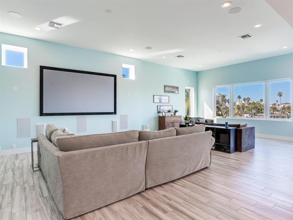 208 171st Avenue North Redington Beach, FL 33708 - Photo 7 of 78