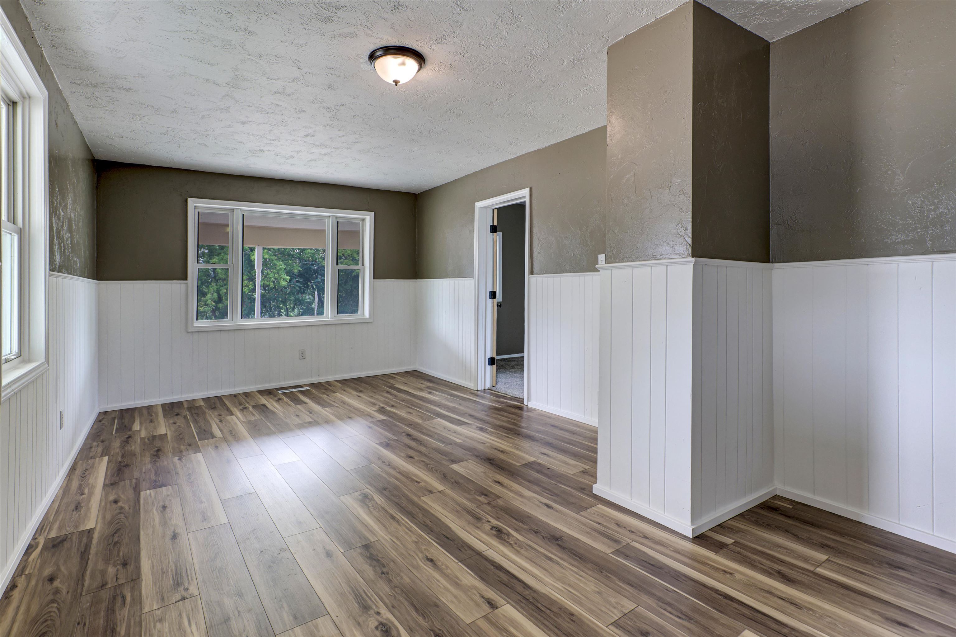 N4810 County Rd B New London, WI 54961 - Photo 16 of 41 Gallery Image 16