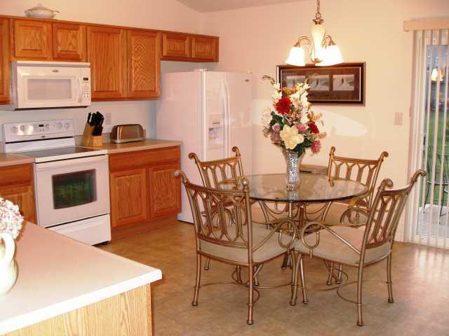 1992 Winding Brook Way Pendleton, IN 46064 - Photo 4 of 12 Gallery Image 4