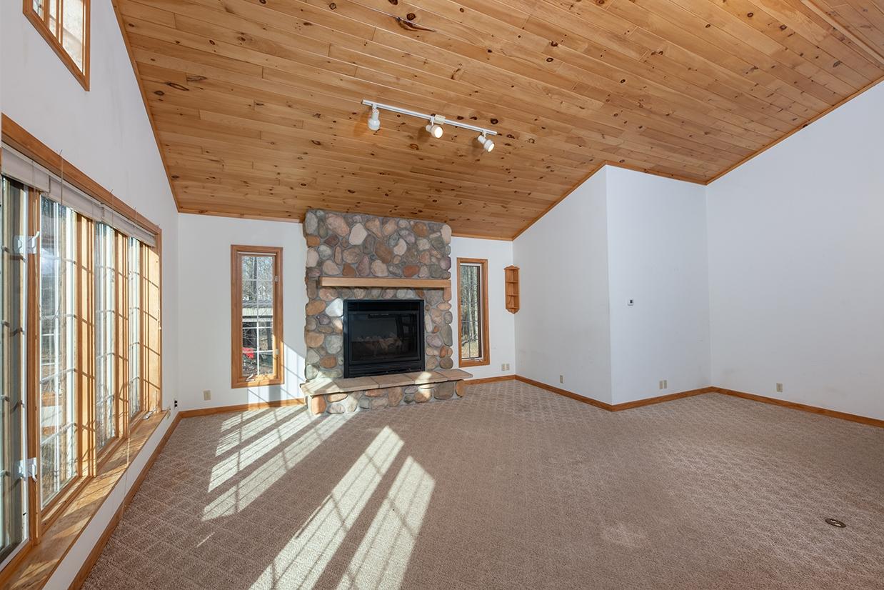 3855 King Road Rhinelander, WI 54501 - Photo 3 of 31 Gallery Image 3