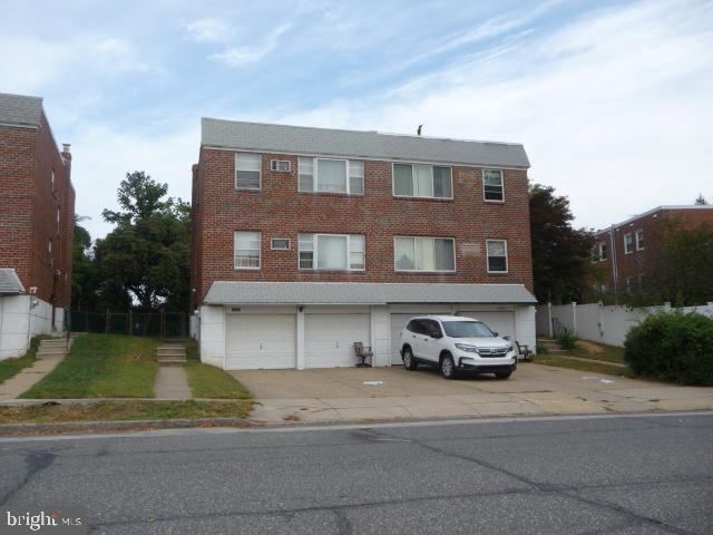 10658 Lockart Road Philadelphia, PA 19116 - Photo 1 of 27 Gallery Image 1