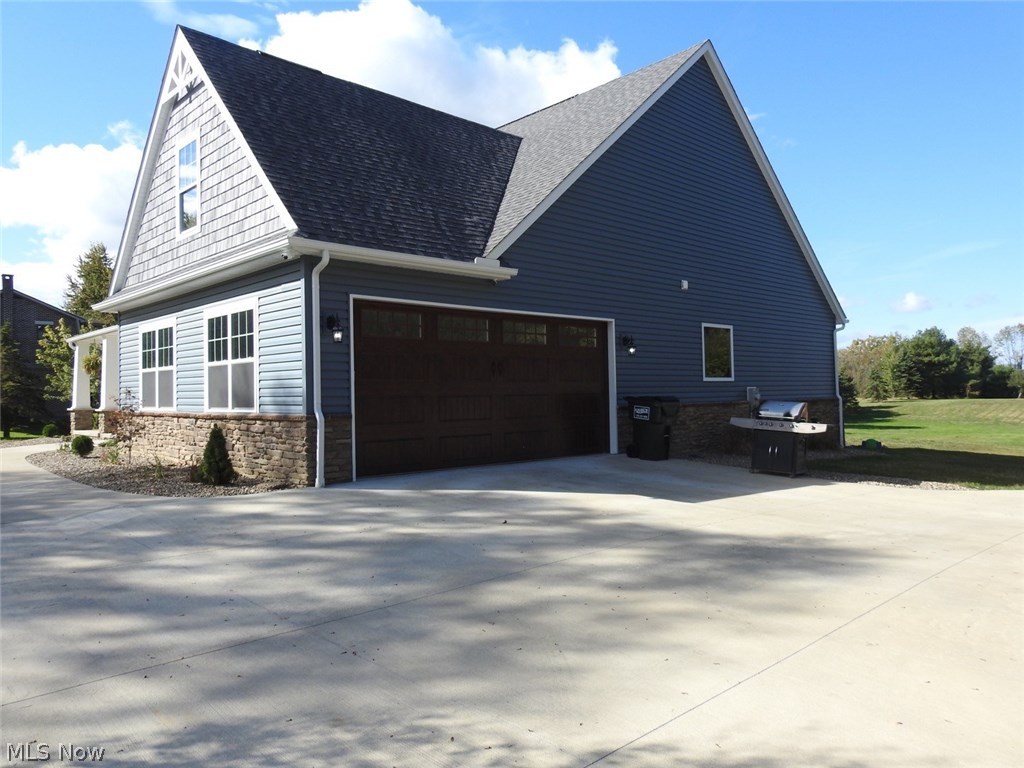 15096 Clinton Road Doylestown, OH 44230 - Photo 2 of 22