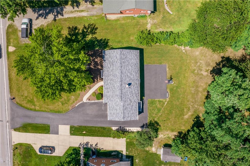 5525 Library Road Bethel Park, PA 15102 - Photo 2 of 25 Gallery Image 2
