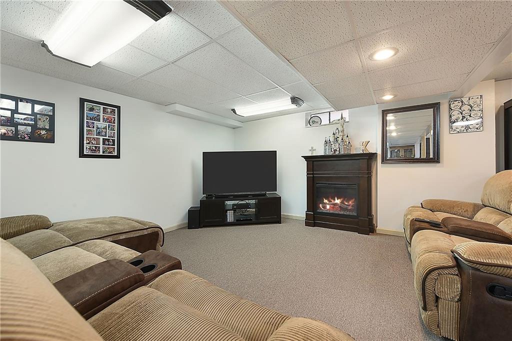 5525 Library Road Bethel Park, PA 15102 - Photo 17 of 25 Gallery Image 17