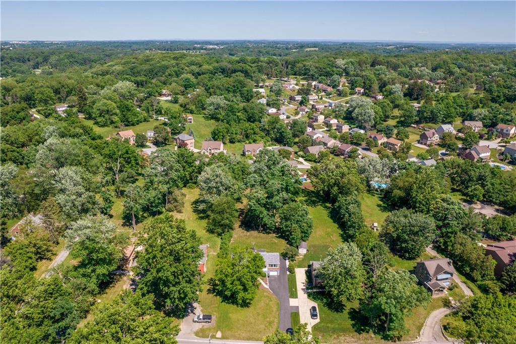 5525 Library Road Bethel Park, PA 15102 - Photo 20 of 25 Gallery Image 20