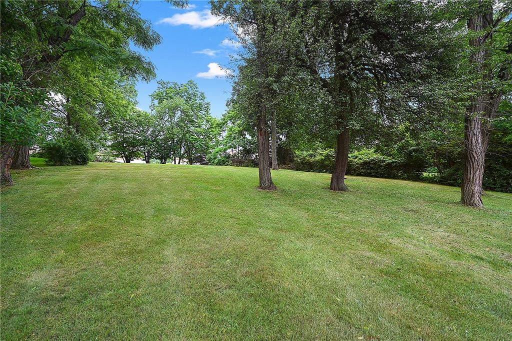 5525 Library Road Bethel Park, PA 15102 - Photo 22 of 25 Gallery Image 22
